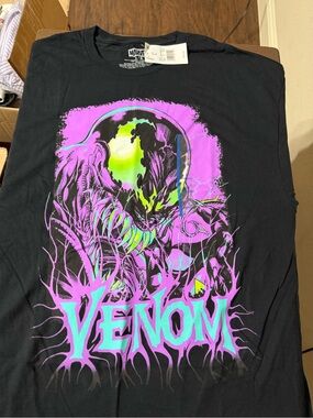 NWT Marvel: VENOM tshirt (unisex fit)
